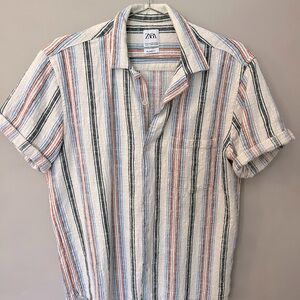Zara short sleeve textured button up shirt